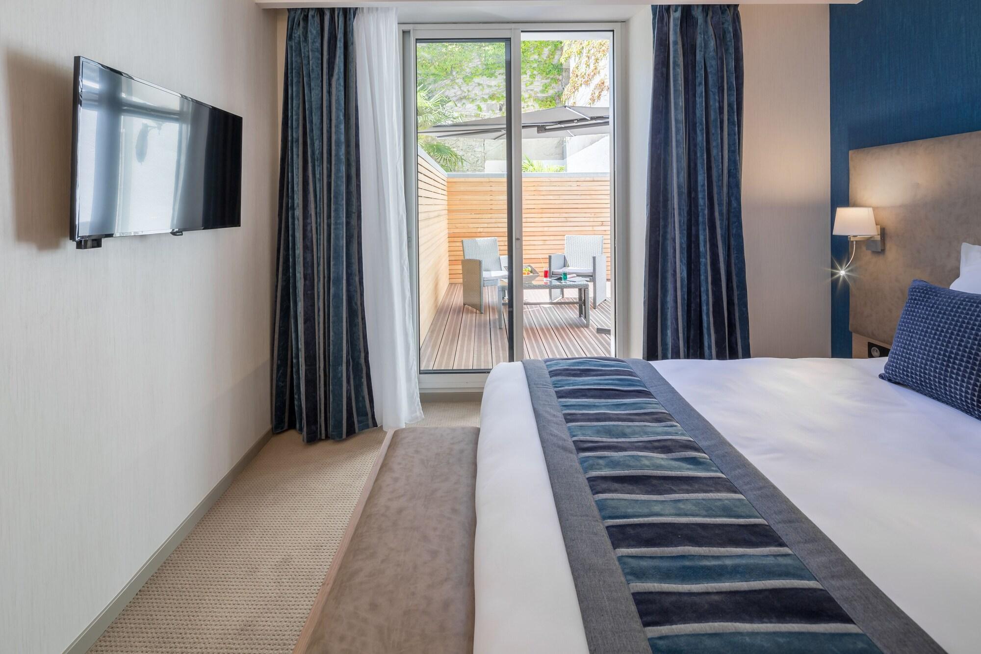 Hotel Le Rive Droite & Spa Lourdes Exteriör bild