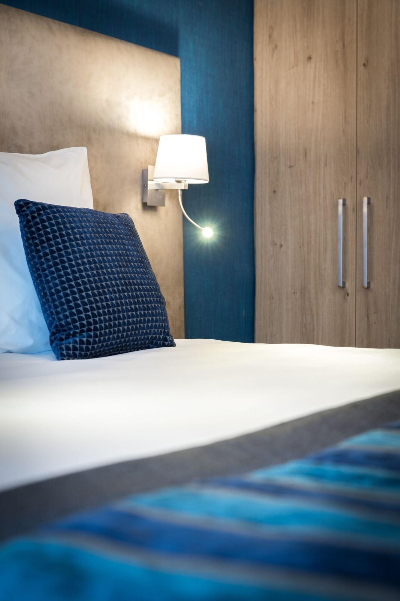 Hotel Le Rive Droite & Spa Lourdes Exteriör bild