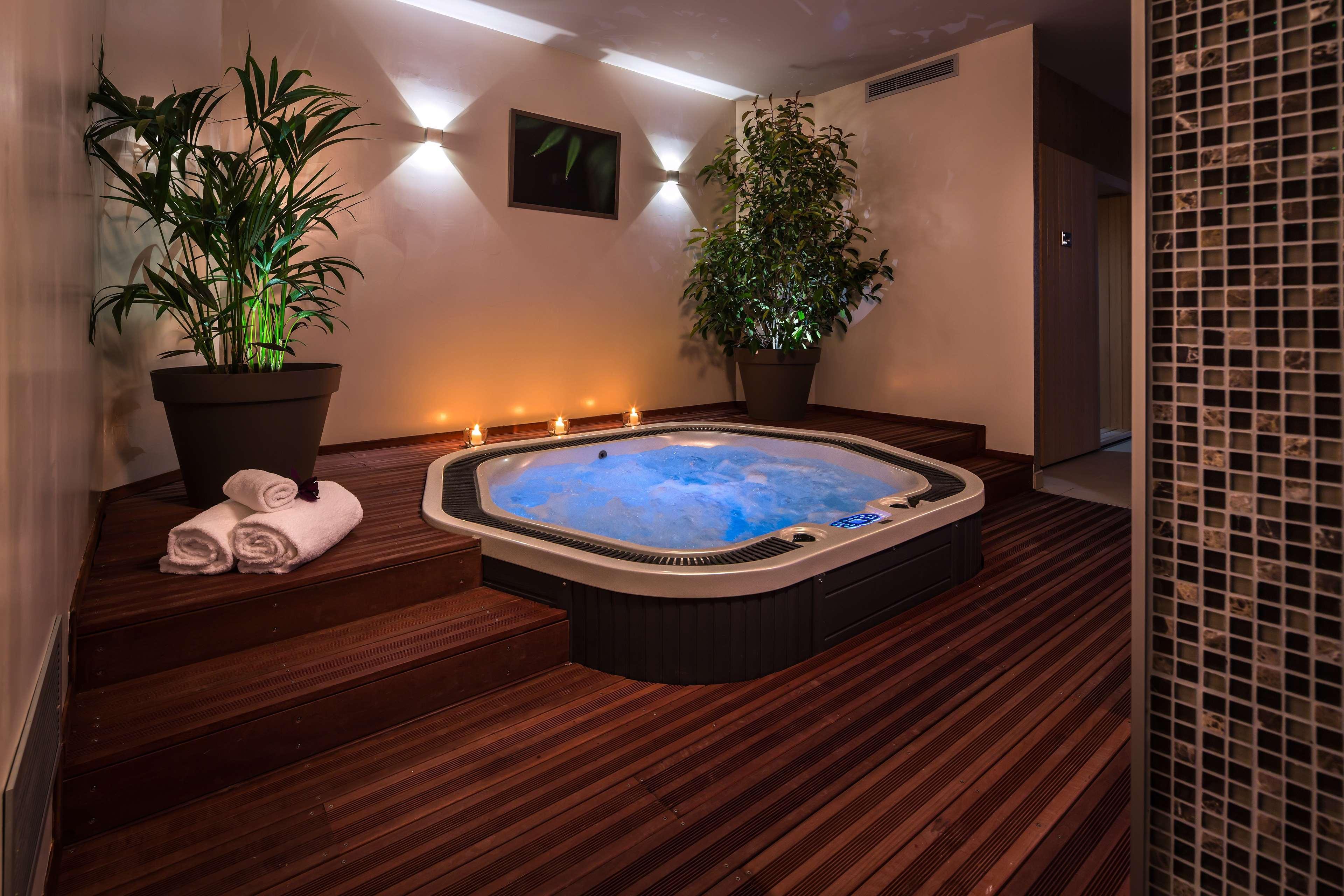 Hotel Le Rive Droite & Spa Lourdes Exteriör bild