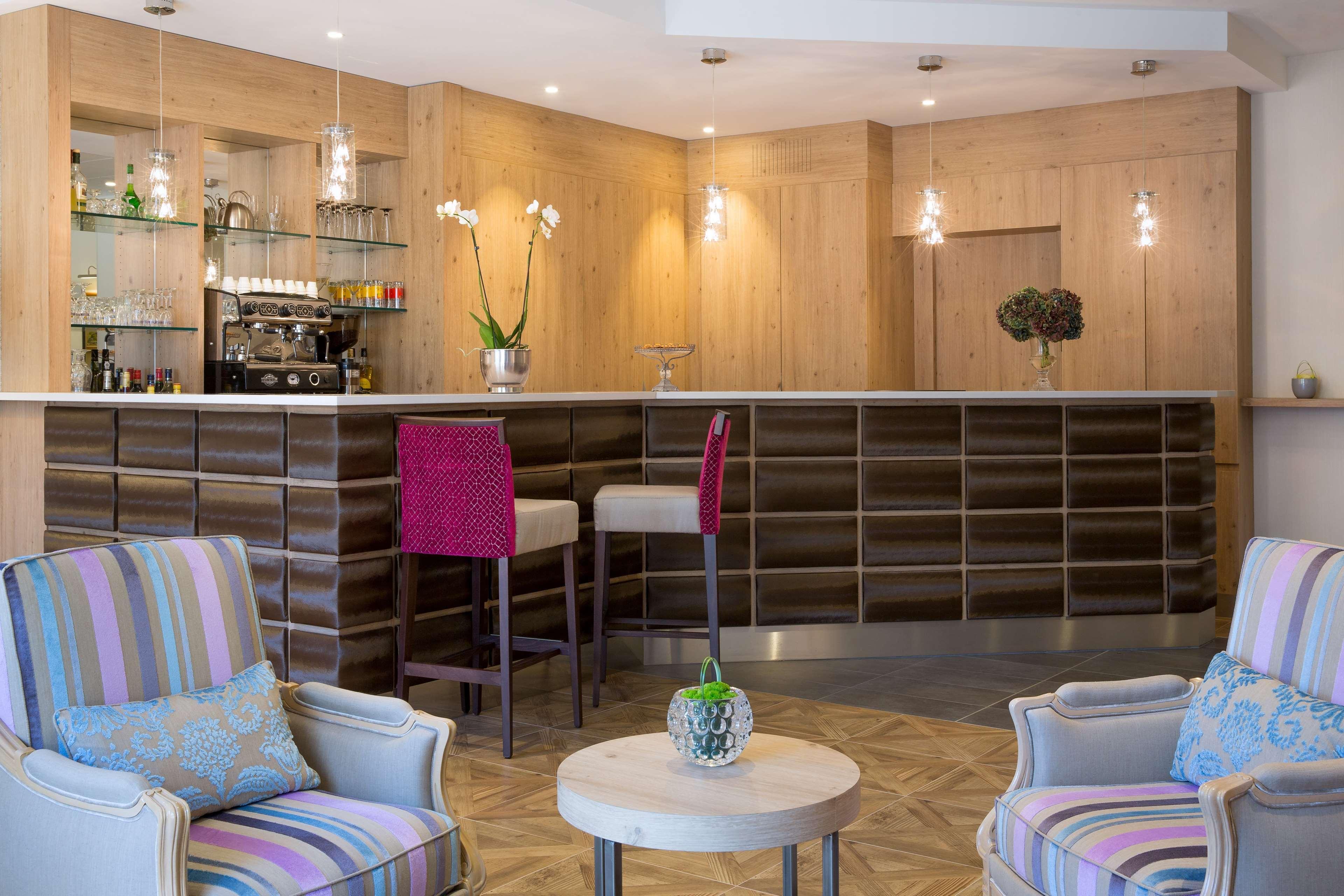 Hotel Le Rive Droite & Spa Lourdes Exteriör bild